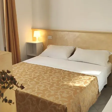 Paris Hotel