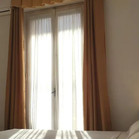 Paris Hotel Cattolica